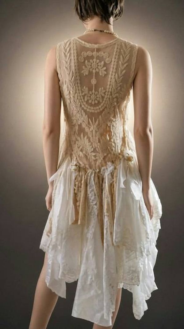 Alternate image for Vintage-Inspired handkerchief hem dress with lace and roses