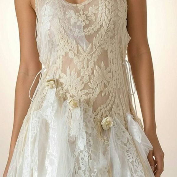 Alternate image for Vintage-Inspired handkerchief hem dress with lace and roses