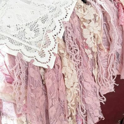 Alternate image for Romantic vintage lace table cloth with handcrafted fringe