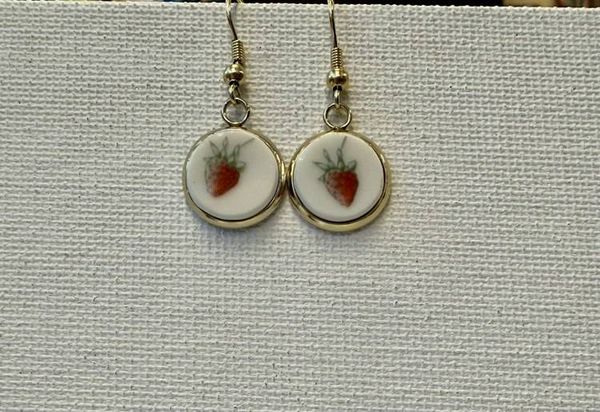 Alternate image for Simple Strawberries Earrings From Vintage Plate, Fruit Dangling Earrings  From Recycled Broken Plates/Cups, Jewelry For Her, Unique Gift