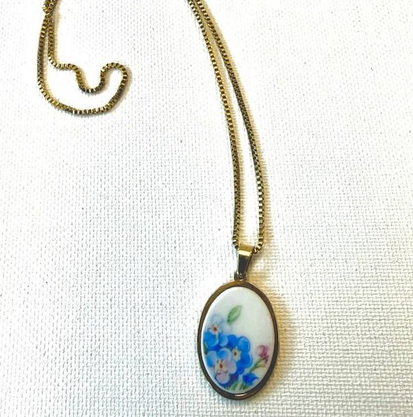 Alternate image for Broken Vintage Plate Forget-Me-Not necklace from reclaimed china, upcycled unique jewelry from crockery made into jewelry, original gift