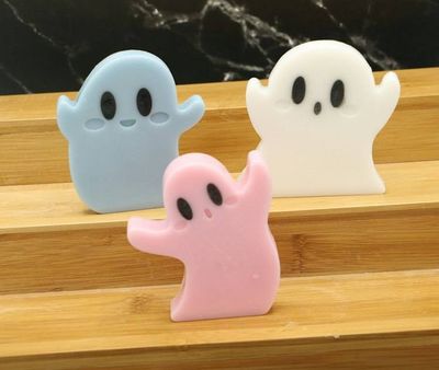 Alternate image for Set of 6 Handmade Goofy Ghost Soaps. Goofy Ghost Soap Gifts, Favors, Treat or Treat Gifts for Halloween parties. Choose Soap Color, Scent, Packaging.