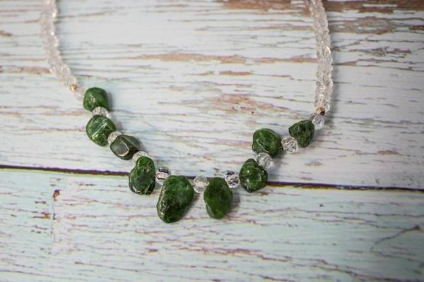 Alternate image for Woodland Elegance Faceted Clear Quartz and Chrome Diopside Nugget Necklace