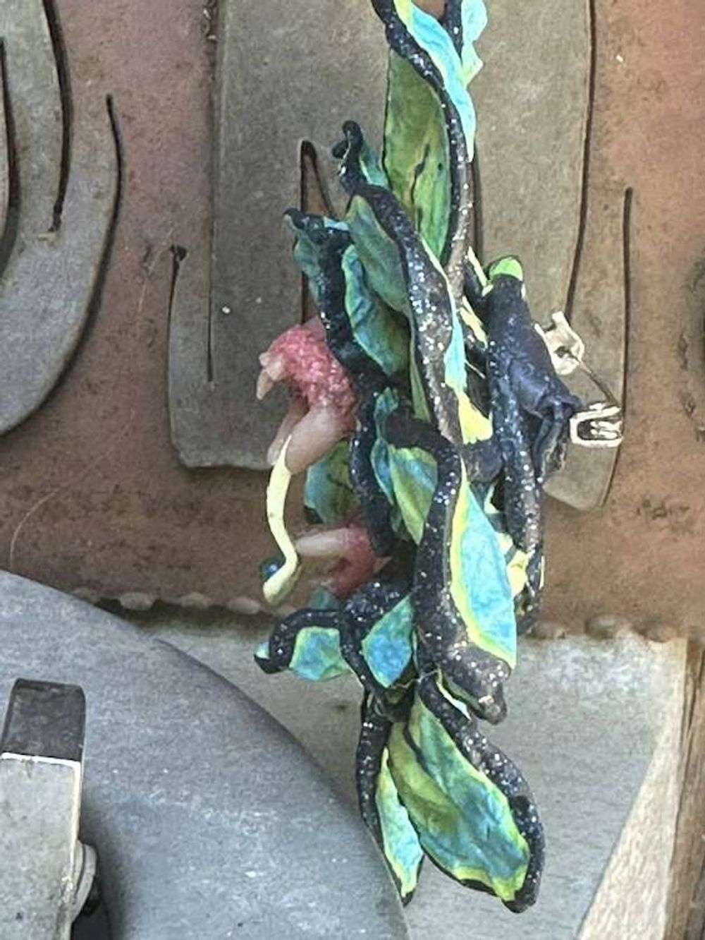 Alternate item image