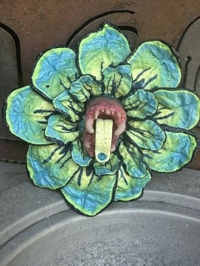 Alternate image for Polymer Clay Fang Flower Brooch