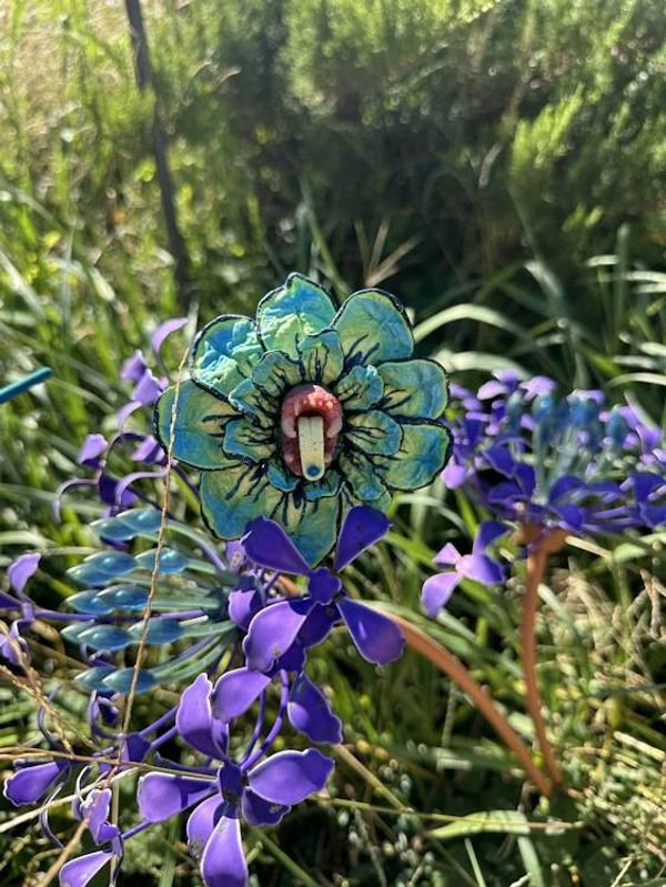 Alternate image for Polymer Clay Fang Flower Brooch