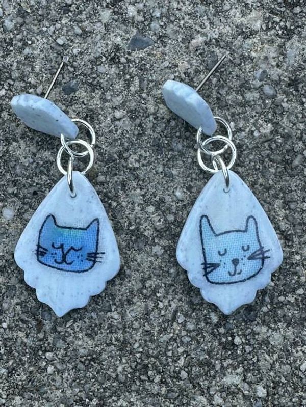 Alternate image for Kitty earrings