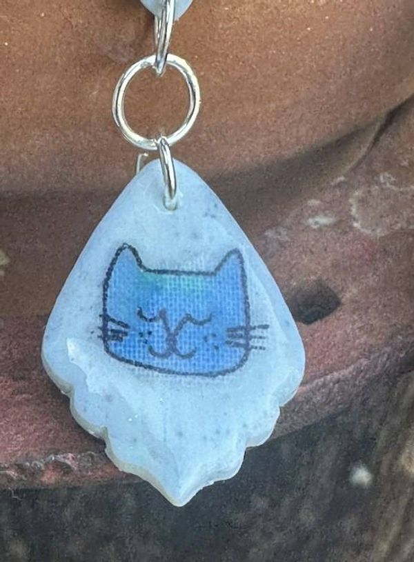 Alternate image for Kitty earrings