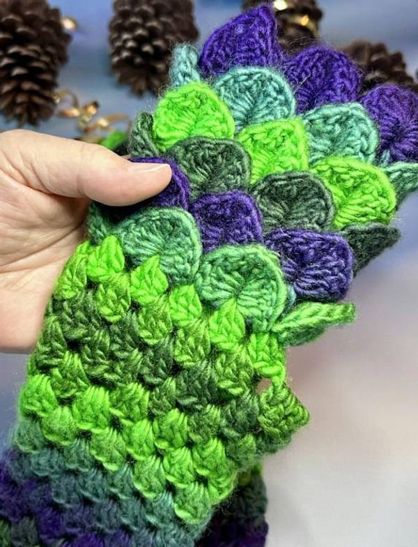 Alternate image for Crocheted Dragon Scale Fingerless Gloves Green Blueberry Large