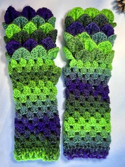 Alternate image for Crocheted Dragon Scale Fingerless Gloves Green Blueberry Large