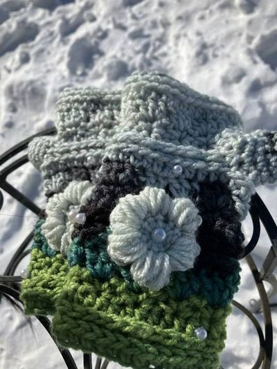 Primary image for Woman’s Fingerless Gloves Green Black White and Gray
