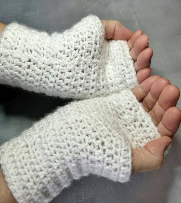 Alternate image for White Crocheted Cabled Wrist Warmers