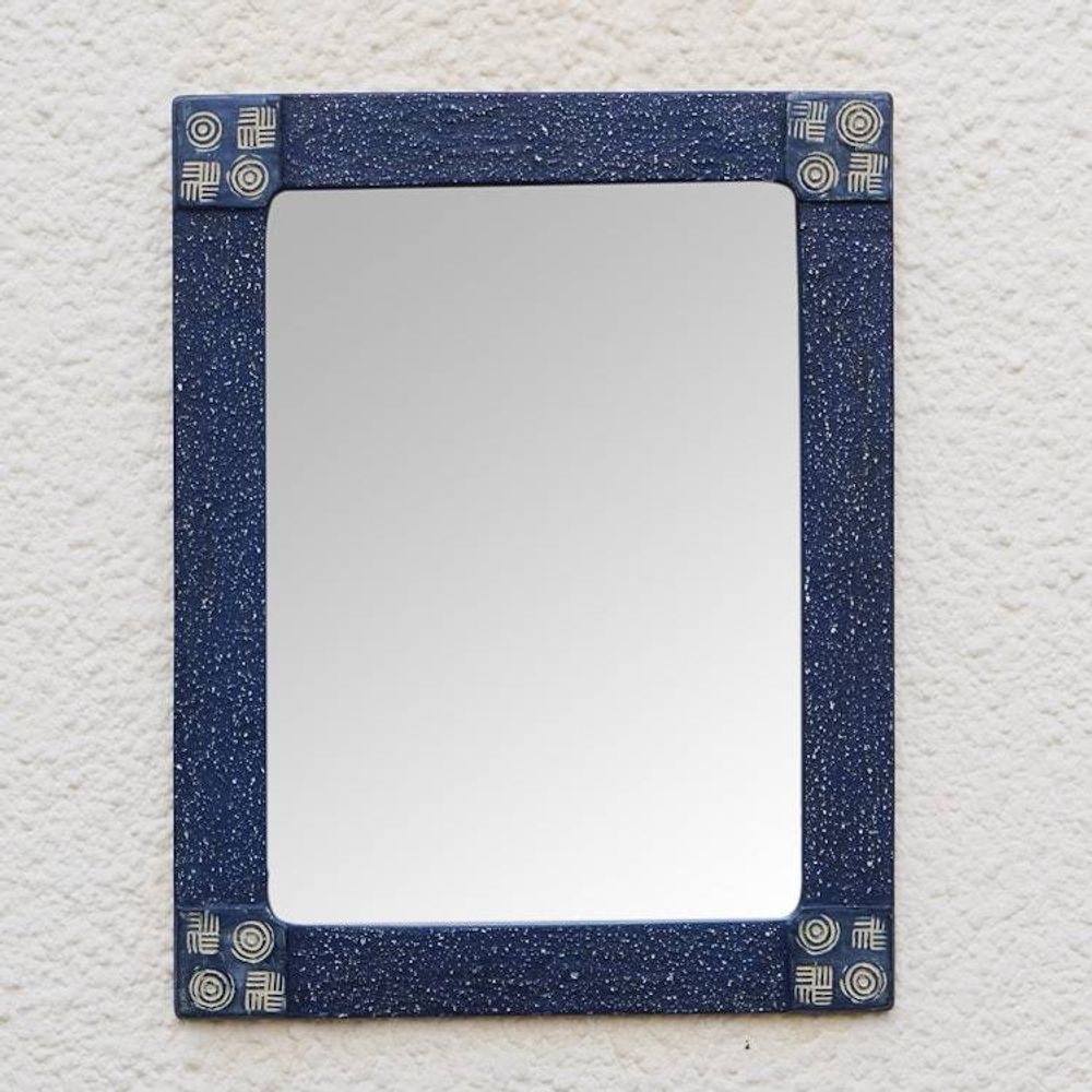 Main item image