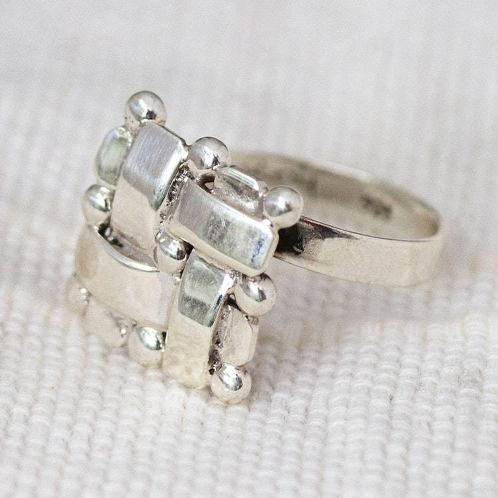 Main item image
