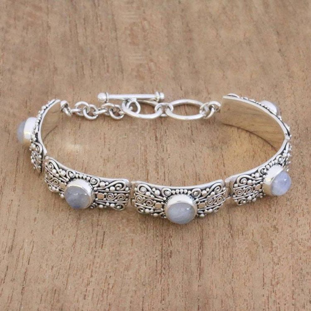 Main item image