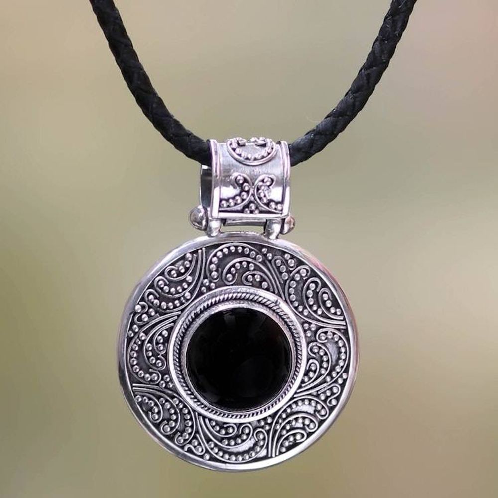 Main item image