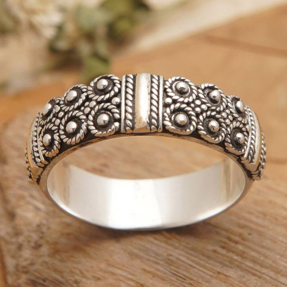 Main item image